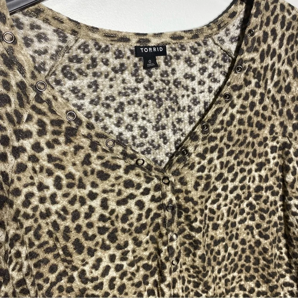 Torrid Thermal Henley Top Leopard Animal Waffle Womens Plus Size L V-Neck Casual